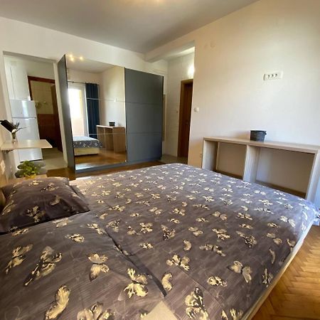 Alina'S Apartment Bečići Zewnętrze zdjęcie