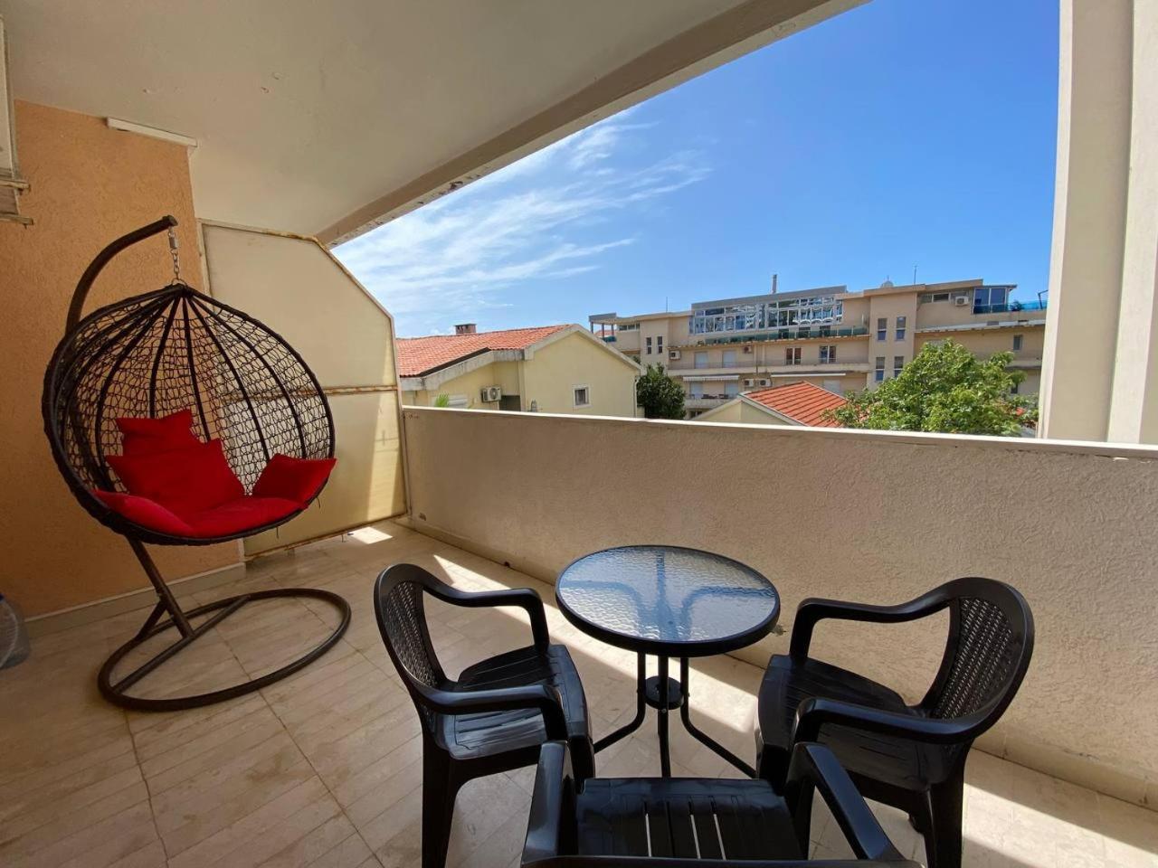 Alina'S Apartment Bečići Zewnętrze zdjęcie