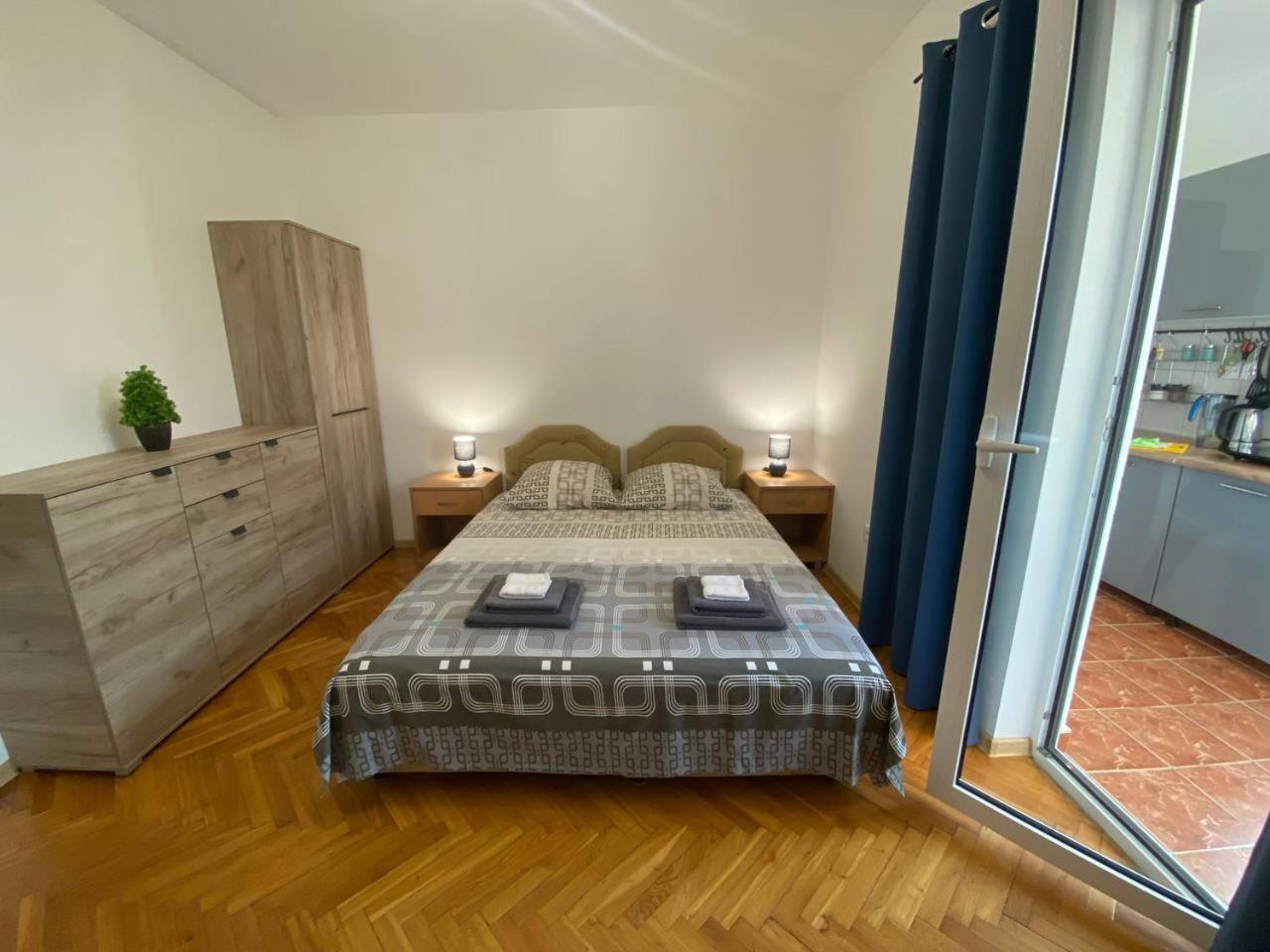 Alina'S Apartment Bečići Zewnętrze zdjęcie