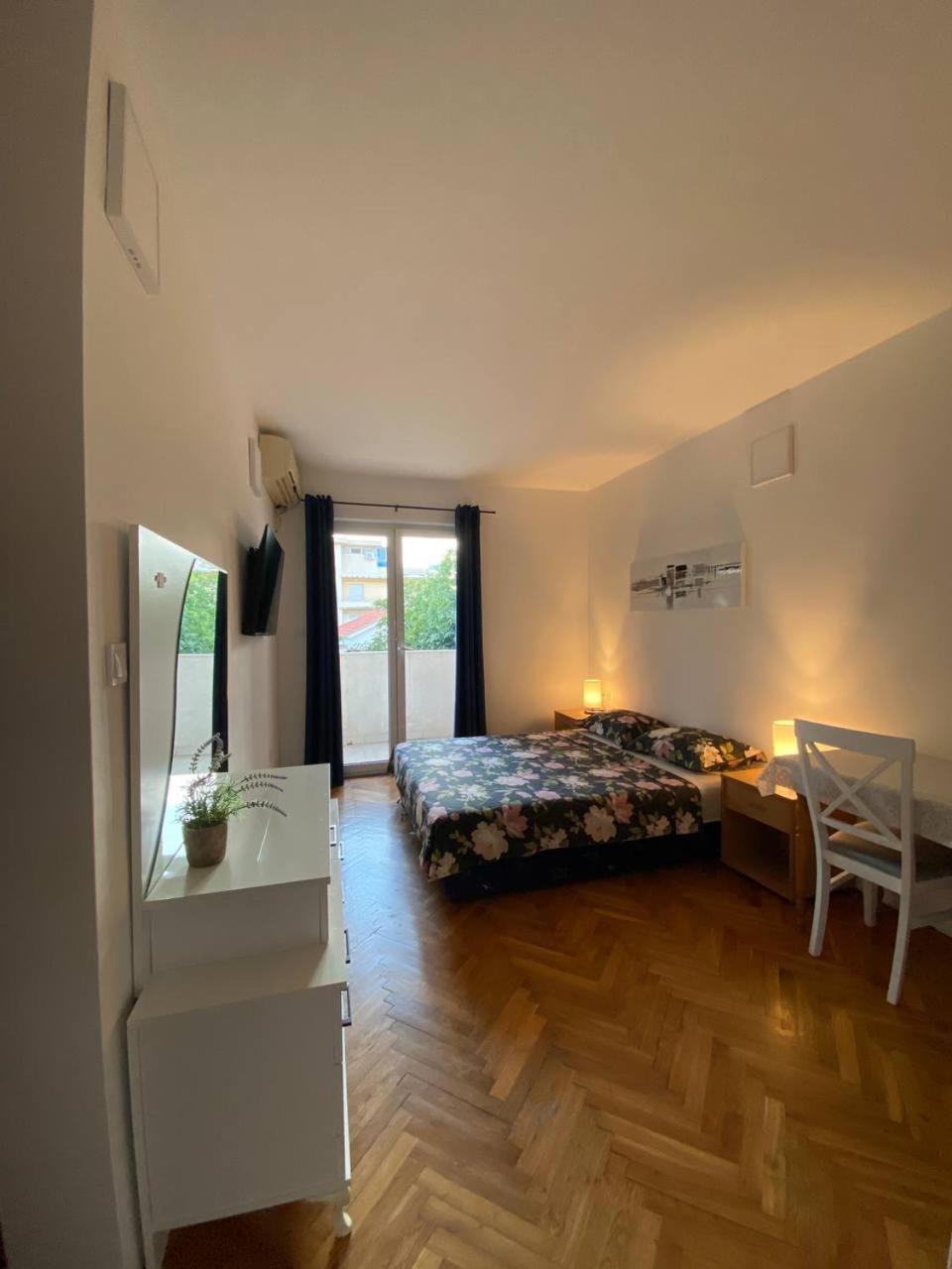 Alina'S Apartment Bečići Zewnętrze zdjęcie