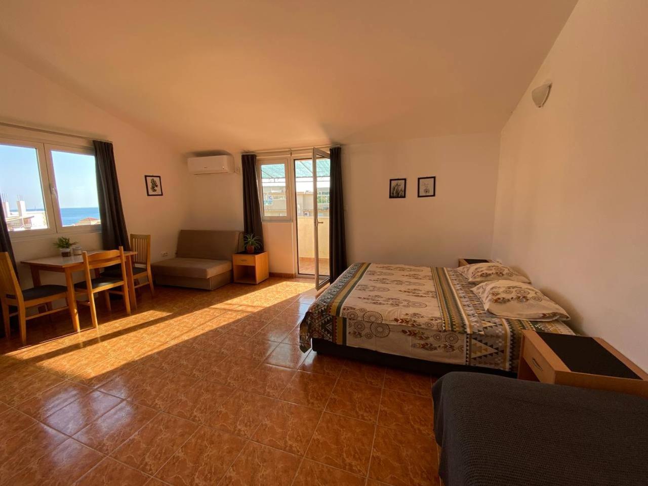 Alina'S Apartment Bečići Zewnętrze zdjęcie